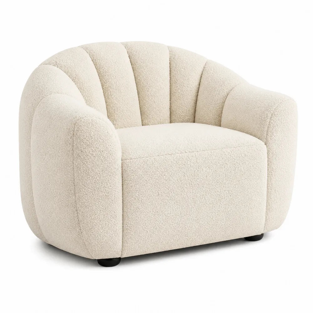 Poltrona imbottita a pozzetto in tessuto bouclé beige con piedini neri 75 cm x 75 cm x 80 cm